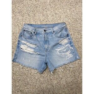 12 American Eagle Highest Rise 90s Boyfriend Short Distressed Raw Him Light Wash
